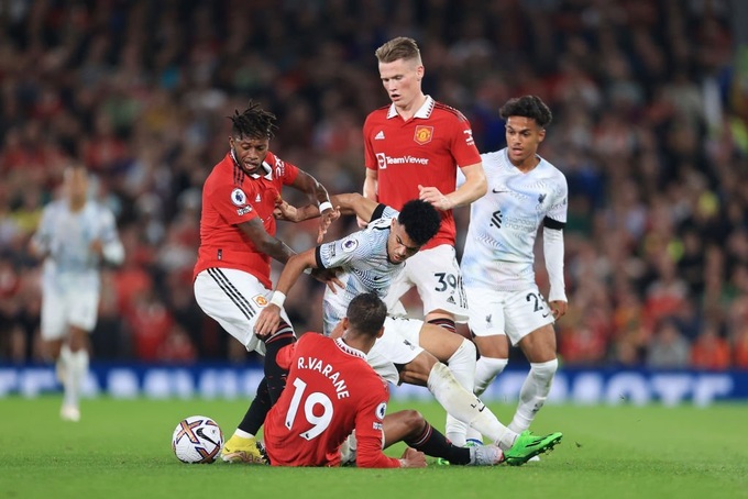 Man Utd bắt đầu thoát khủng hoảng hay chỉ là cứu thầy? - 2 Man Utd bắt đầu thoát khủng hoảng hay chỉ là cứu thầy? - 2