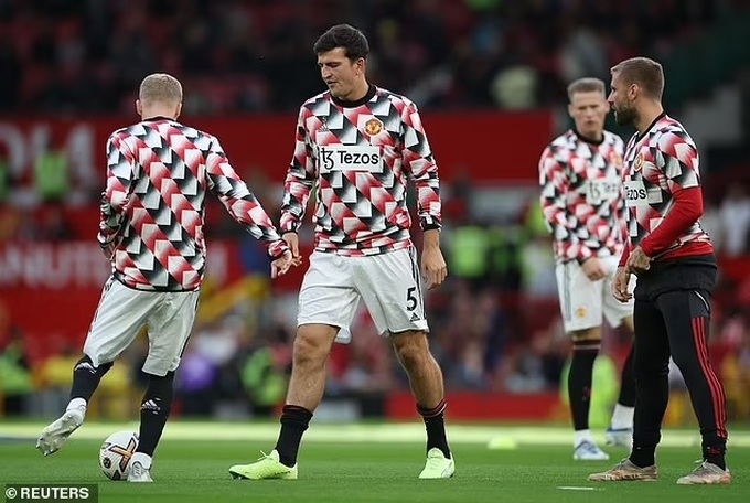 Harry Maguire có nguy cơ bị tước băng đội trưởng ở Man Utd - 2