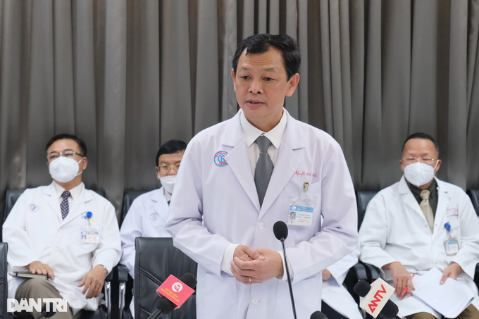 Quyền Bộ trưởng Y tế: Bác sĩ không có nghiệp vụ vẫn phải lo việc đấu thầu - 1 Quyền Bộ trưởng Y tế: Bác sĩ không có nghiệp vụ vẫn phải lo việc đấu thầu - 1