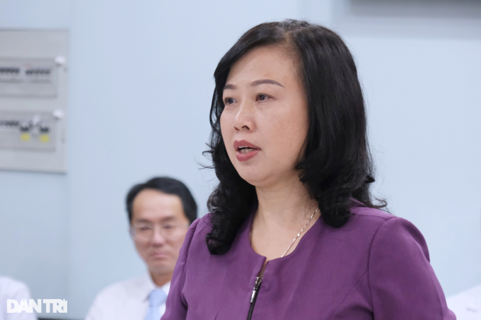 Quyền Bộ trưởng Y tế: Bác sĩ không có nghiệp vụ vẫn phải lo việc đấu thầu - 3 Quyền Bộ trưởng Y tế: Bác sĩ không có nghiệp vụ vẫn phải lo việc đấu thầu - 3
