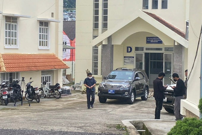 Kỷ luật Giám đốc CDC, Giám đốc Bệnh viện Lâm Đồng - 1 Kỷ luật Giám đốc CDC, Giám đốc Bệnh viện Lâm Đồng - 1