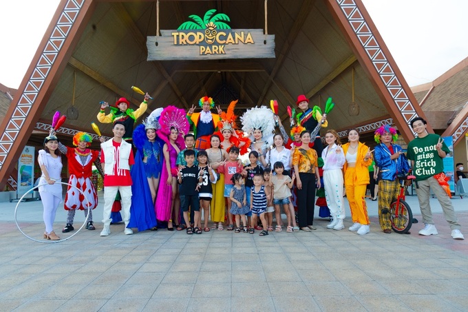 Trải nghiệm lễ hội đa sắc màu Tropicana Festival tại Hồ Tràm dịp lễ 2/9 - 1