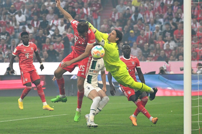 Bayern Munich may mắn giành một điểm, Dortmund đánh bại Hertha Berlin | Báo Dân trí