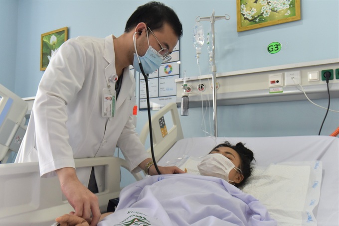 Cô gái 20 tuổi mang khối u ở tim lớn nhất Việt Nam