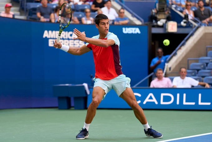 Nadal vất vả vượt qua thử thách đầu tiên ở US Open - 3