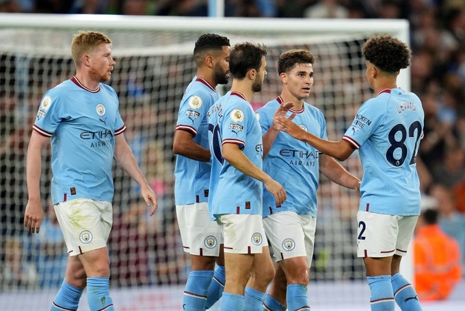 Haaland lập hat-trick, Man City thắng 6-0 trước Nottingham - 2