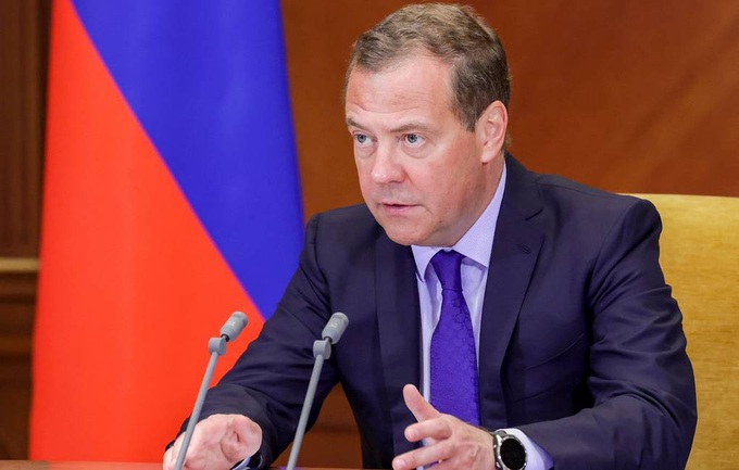 Ông Medvedev cáo buộc Mỹ và phương Tây muốn làm Nga tan rã - 1