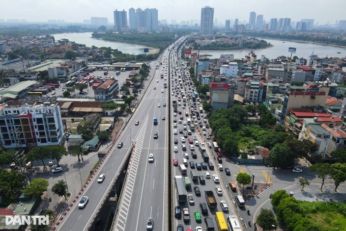 Người dân ùn ùn từ quê lên Hà Nội, cửa ngõ Thủ đô tắc cứng - 6