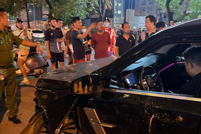 Tài xế gây tai nạn liên hoàn trên phố Hà Nội là giảng viên đại học - 2
