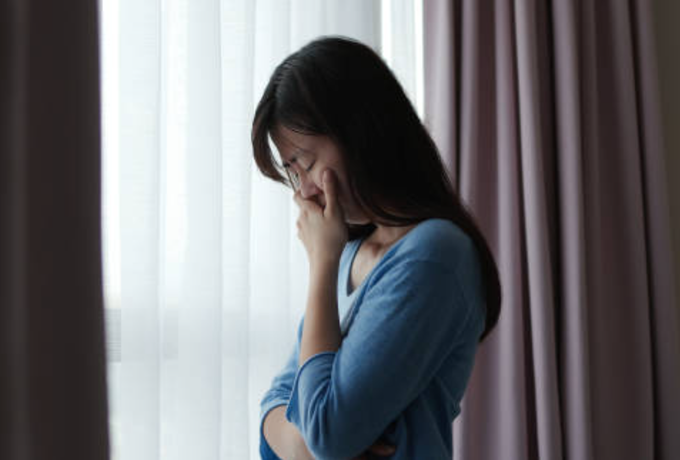 Chồng đi bóc bánh trả tiền nhưng mẹ chồng lại đổ lỗi cho con dâu