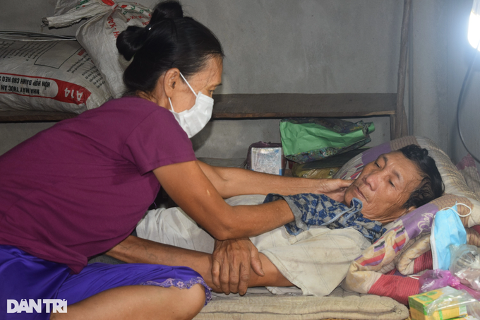Bạn đọc Dân trí mang lại cơ hội cho cô gái trẻ xinh đẹp nằm liệt giường - 2 Bạn đọc Dân trí mang lại cơ hội cho cô gái trẻ xinh đẹp nằm liệt giường - 2