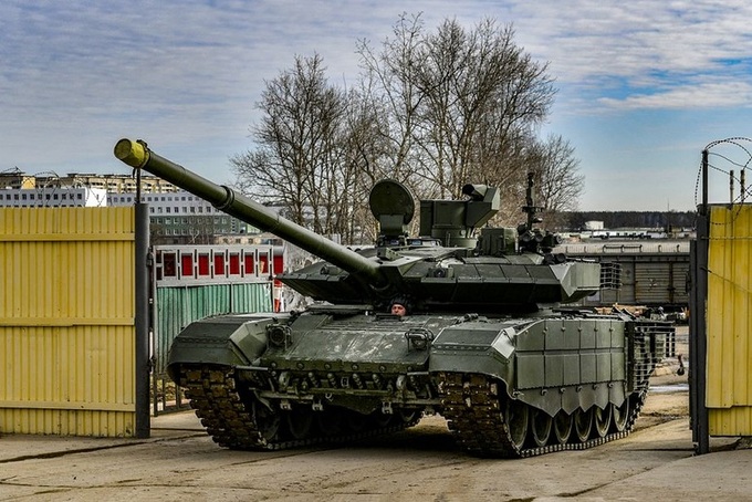 Ukraine thu giữ xe tăng chiến đấu chủ lực T-90M của Nga ở Kharkov - 3