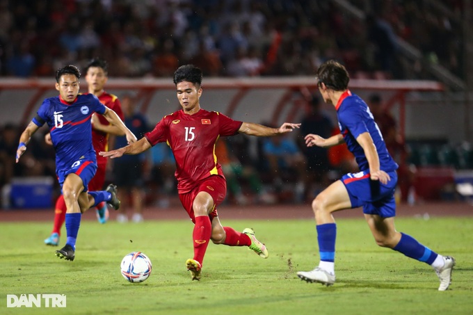 Đội tuyển Việt Nam thắng dễ dàng 4-0 trước Singapore - 2