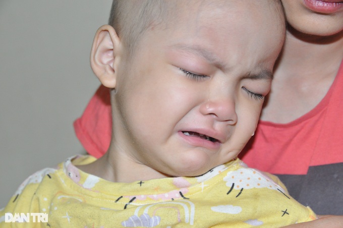 Người mẹ đau đớn cùng đường, cầu mong bạn đọc cứu con gái mắc bệnh ung thư - 1