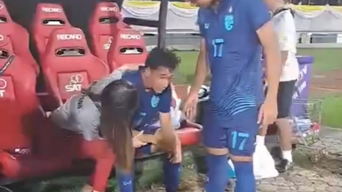 Supachok bật khóc vì khiến Thái Lan thua Malaysia - 1