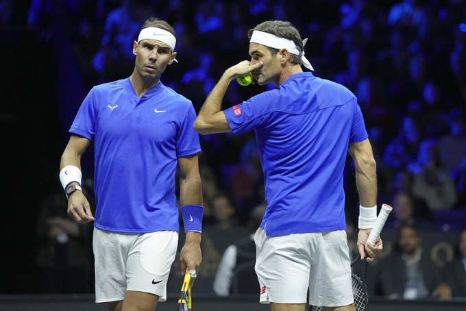 Nadal: Tôi khó kiềm chế cảm xúc khi Federer giải nghệ - 1