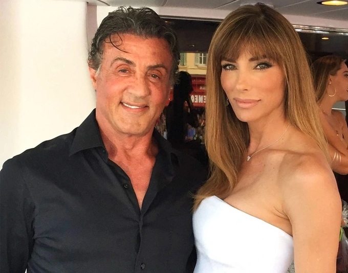 Rambo Sylvester Stallone và vợ kém 22 tuổi hủy bỏ quyết định ly hôn - 1