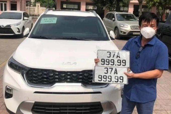 Công bố kho biển số trước đấu giá 30 ngày để người dân lựa chọn - 3 Công bố kho biển số trước đấu giá 30 ngày để người dân lựa chọn - 3