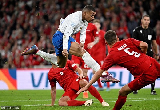 Pháp thua đau Đan Mạch, Hà Lan thắng nghẹt thở Bỉ - 1