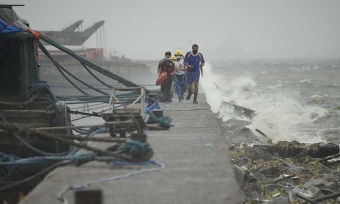 Siêu bão Noru đổ bộ Philippines gây thiệt hại nghiêm trọng - 1 Siêu bão Noru đổ bộ Philippines gây thiệt hại nghiêm trọng - 1
