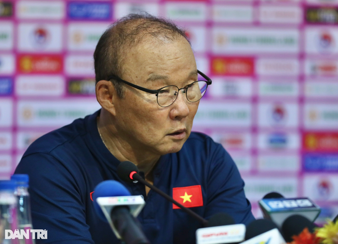 HLV Park Hang Seo: Đội tuyển Việt Nam còn nhiều nhược điểm trước AFF Cup - 1