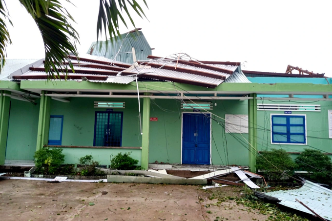 Nhiều trường học ở Quảng Nam bị tốc mái, hư hỏng do bão Noru - 2