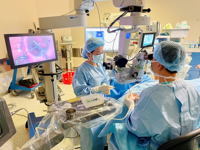 Điều trị cườm khô bằng tia laser giúp hồi phục thị lực nhanh