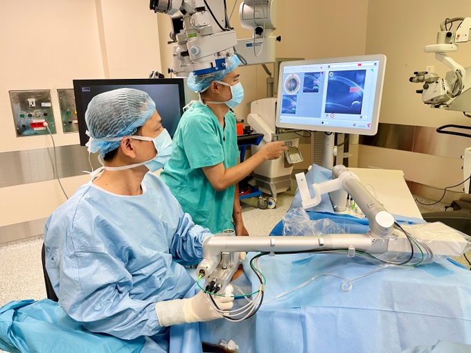Điều trị cườm khô bằng tia laser giúp hồi phục thị lực nhanh