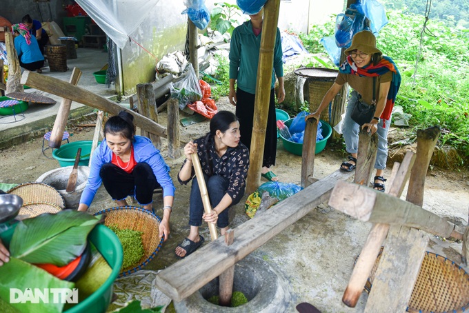 Độc đáo món rang 4 lửa, giã 10 lần của người Thái ở Tây Bắc - 8