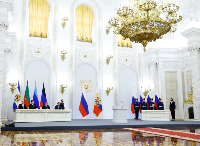 Tổng thống Putin ký sắc lệnh sáp nhập 4 vùng Ukraine - 1