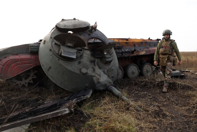Ukraine trên đà phá vỡ phòng thủ của Nga ở cửa ngõ Donbass - 1