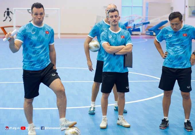 Đội tuyển futsal Việt Nam luyện tuyệt chiêu, quyết thắng Nhật Bản - 5 Đội tuyển futsal Việt Nam luyện tuyệt chiêu, quyết thắng Nhật Bản - 5