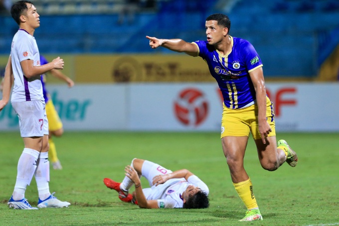 Thắng đậm Bình Dương, CLB Hà Nội củng cố ngôi đầu V-League - 2 Thắng đậm Bình Dương, CLB Hà Nội củng cố ngôi đầu V-League - 2