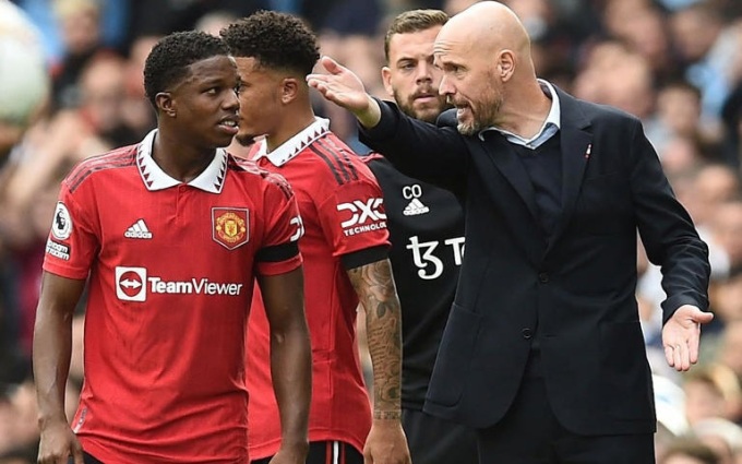Nỗi sợ hãi khiến Man Utd hóa thành đứa trẻ - 2 Nỗi sợ hãi khiến Man Utd hóa thành đứa trẻ - 2