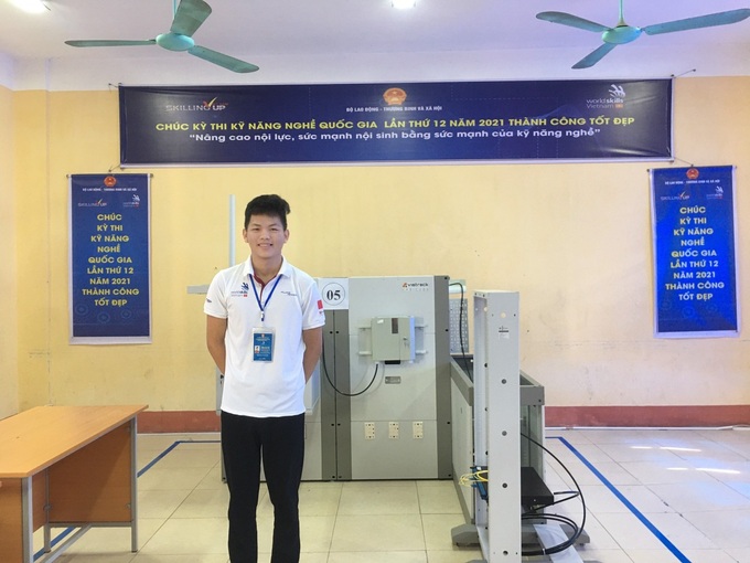 Bỏ đại học về học nghề, nam sinh Sán Dìu giành giải Bạc Quốc gia - 3