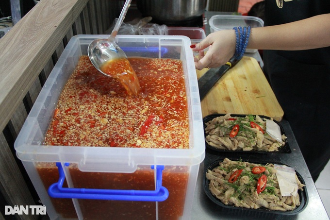 A unique and unique dish of Pi Ba duck, the process of processing more than 10 hours, just came out in Hanoi - 7