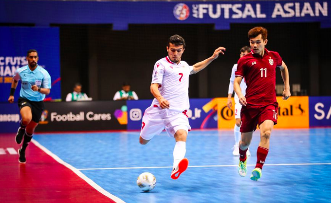 Thắng kịch tính Tajikistan, futsal Thái Lan vào bán kết gặp Iran - 1 Thắng kịch tính Tajikistan, futsal Thái Lan vào bán kết gặp Iran - 1