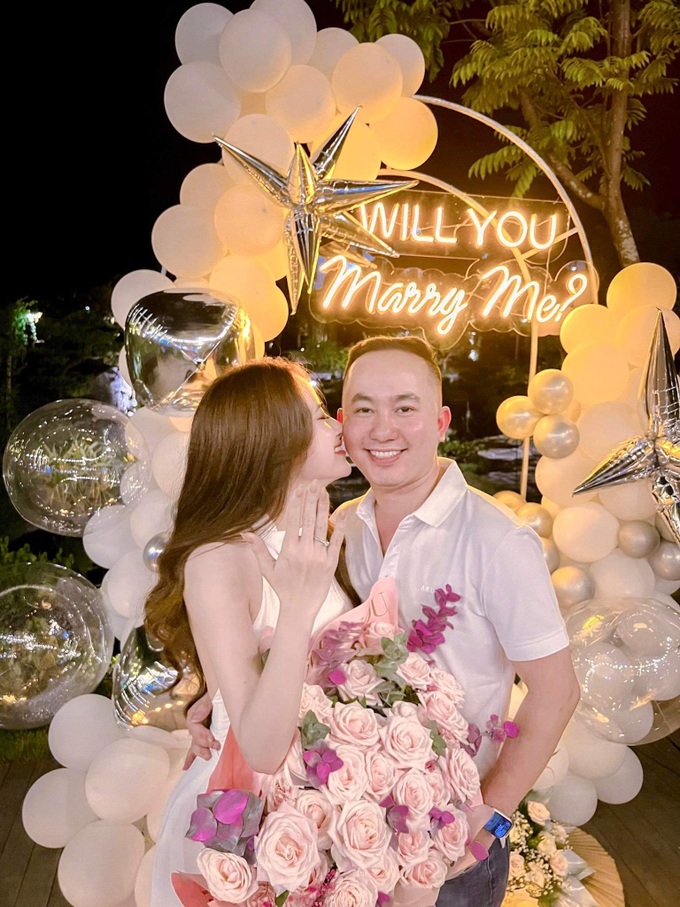 Đám cưới như mơ sau 7 năm yêu nhau của chàng Việt kiều và hot girl xứ Huế - 4
