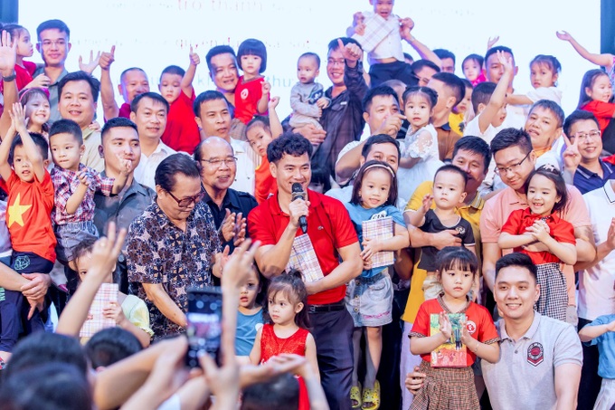 Chương trình Sinh con, sinh cha cùng Xuân Bắc đến Nghệ An - 2 Chương trình Sinh con, sinh cha cùng Xuân Bắc đến Nghệ An - 2
