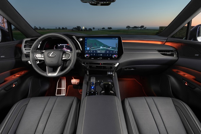 Lexus RX 2023 - SUV hạng sang kiến tạo những tiêu chuẩn mới - 4