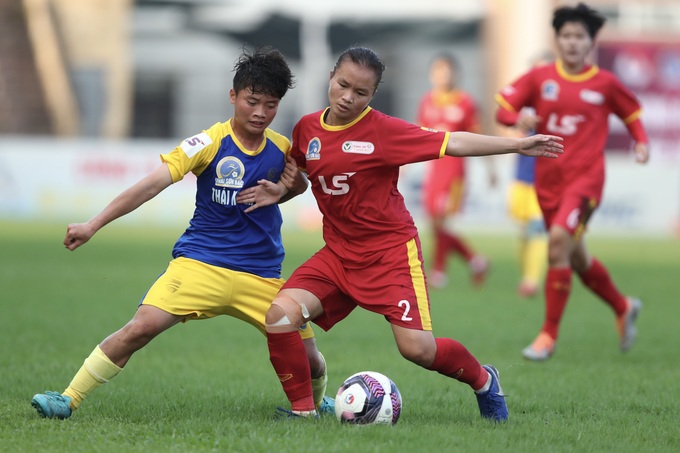 Thùy Trang tỏa sáng giúp đội nhà dẫn đầu bảng xếp hạng - 1