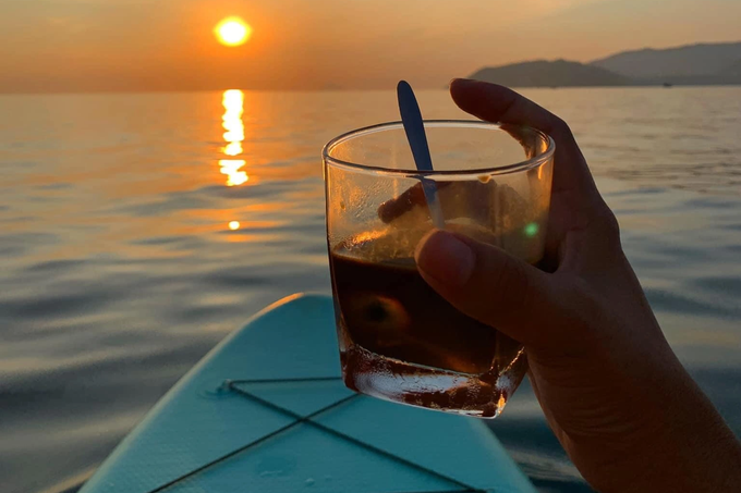 Chèo SUP săn bình minh cực chill ở Nha Trang