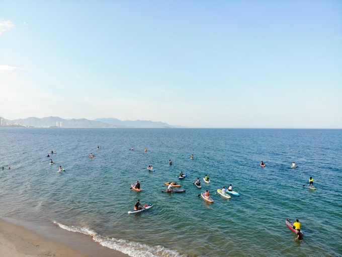 Chèo SUP săn bình minh cực chill ở Nha Trang