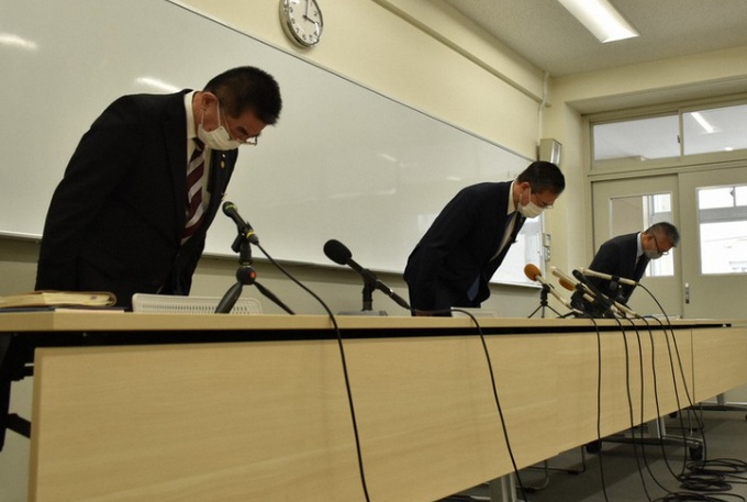Quên áo thi đấu, nữ sinh Nhật Bản bị giáo viên tát trật khớp hàm - 1