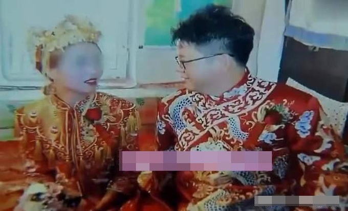 Nhân viên massage chân quyết ly hôn chồng giàu sau 19 ngày chung sống - 2 Nhân viên massage chân quyết ly hôn chồng giàu sau 19 ngày chung sống - 2