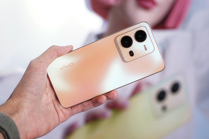 Smartphone 5G mới của Vivo với điểm nhấn camera selfie 50 MP