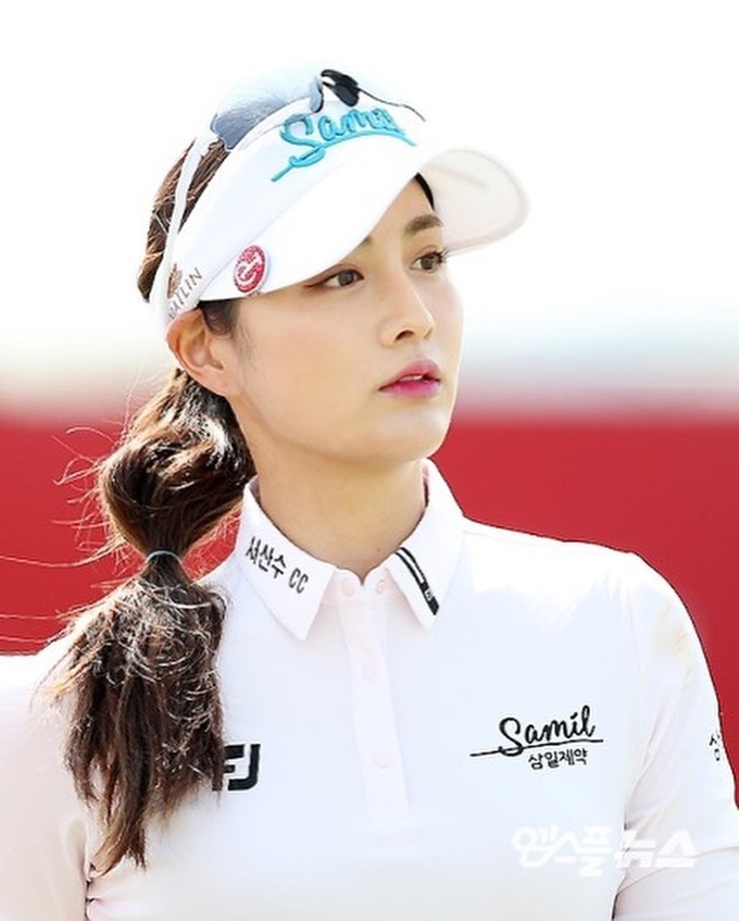 Nữ golf thủ xinh đẹp bất ngờ dính nghi án ngoại tình với Bi (Rain)