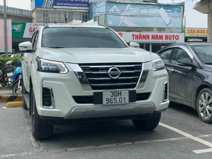 Nissan Terra bản mới ra biển tại Hà Nội, chờ mở bán để đấu Fortuner - 1