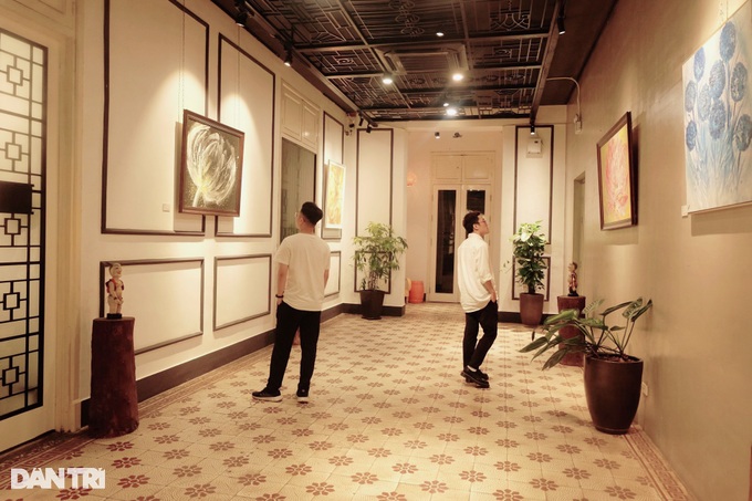 Hứa Vĩ Văn ra mắt triển lãm cá nhân đầu tiên tại Hà Nội - 2 Hứa Vĩ Văn ra mắt triển lãm cá nhân đầu tiên tại Hà Nội - 2