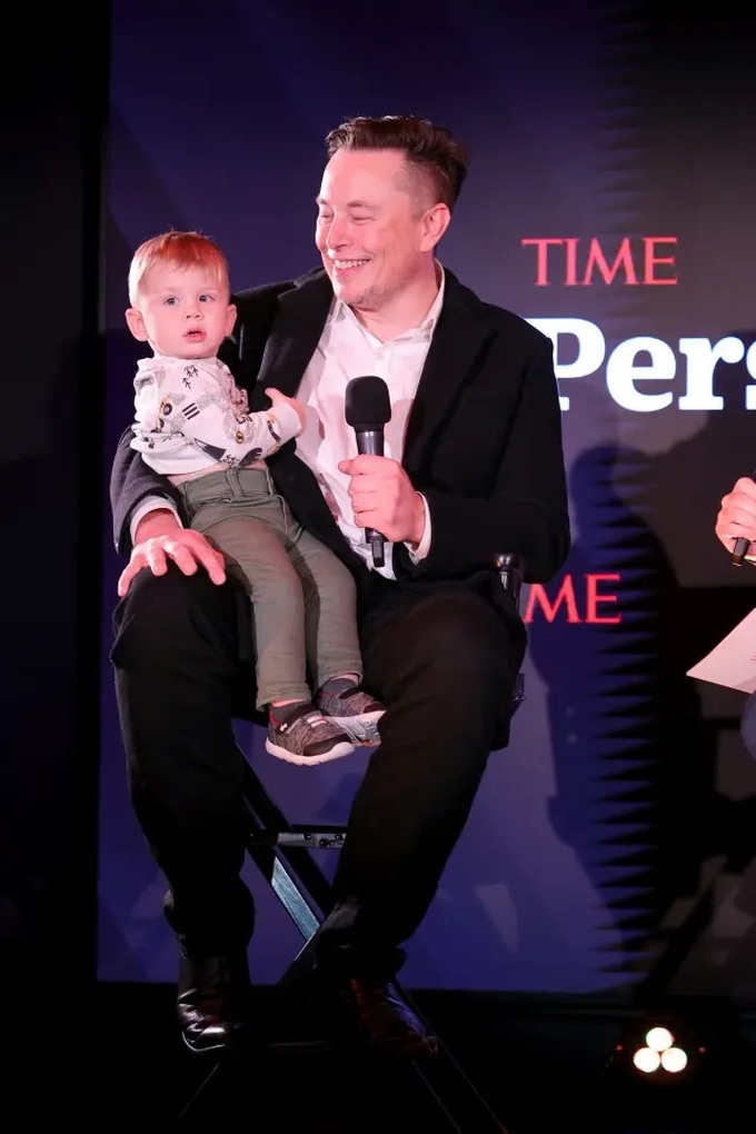Tỷ phú Elon Musk lần đầu nói về mối quan hệ với người con ruột từ mặt cha - 5